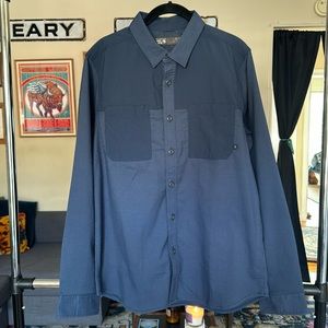 Mountain Hardware Long Sleeve Outdoor Button Down Shirt